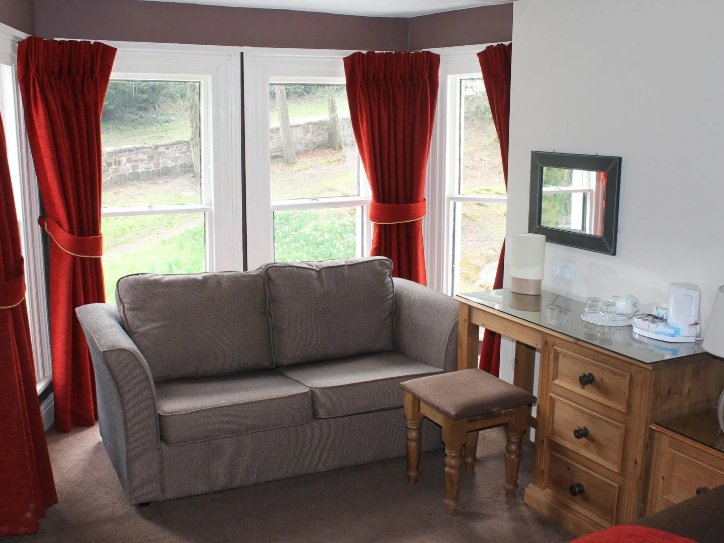 Old Rose and Crown Hotel