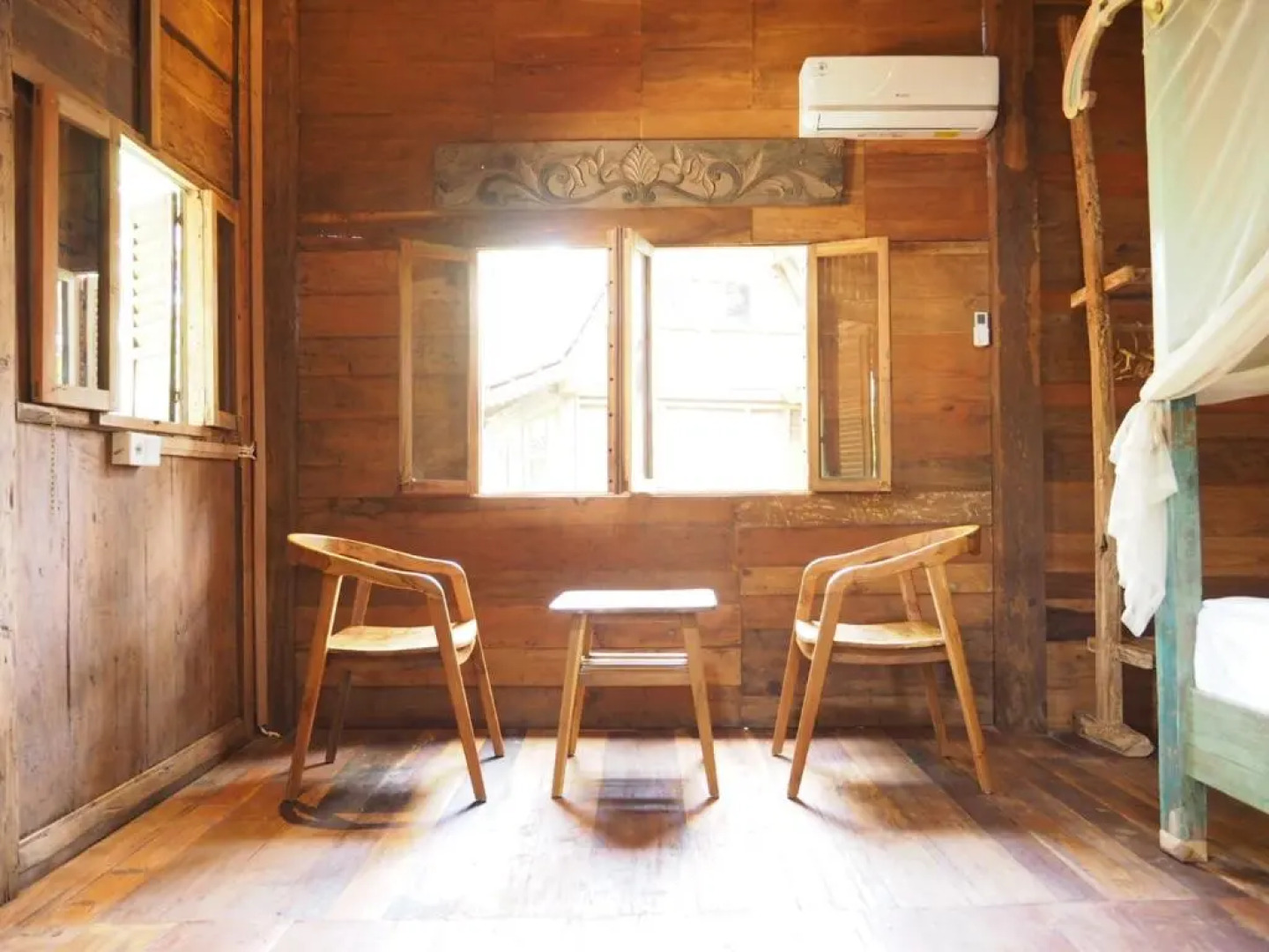 Green Vanilla Bungalow