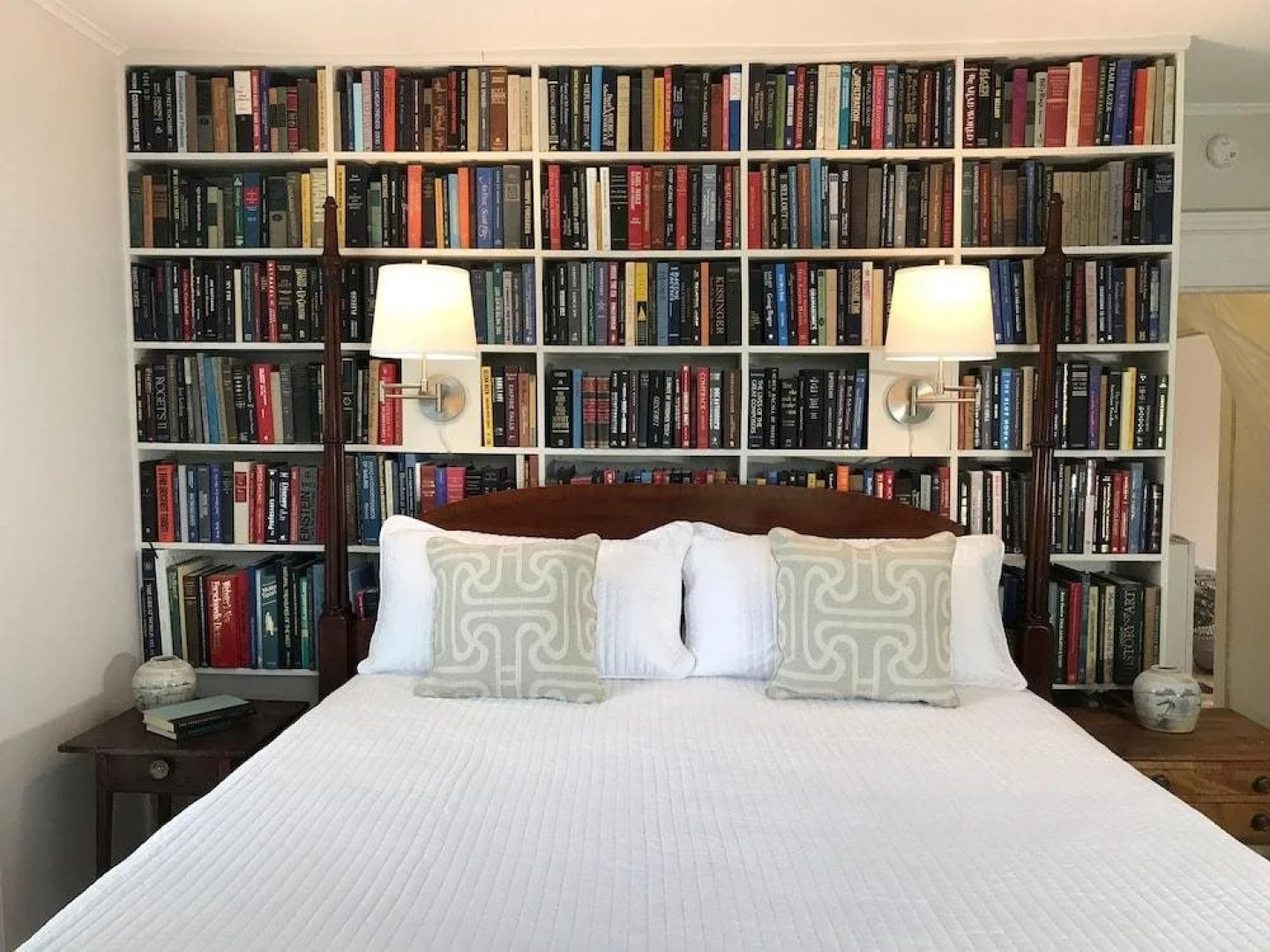 The Orchard House: Inn, Ice Cream, Cafe