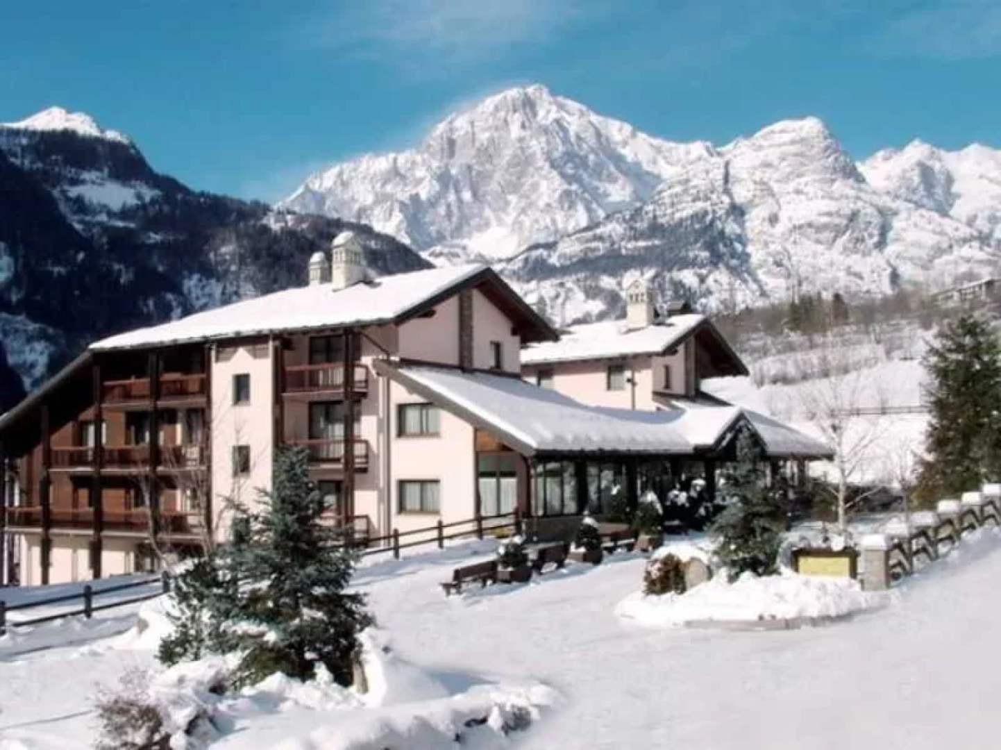Courmaison Residence