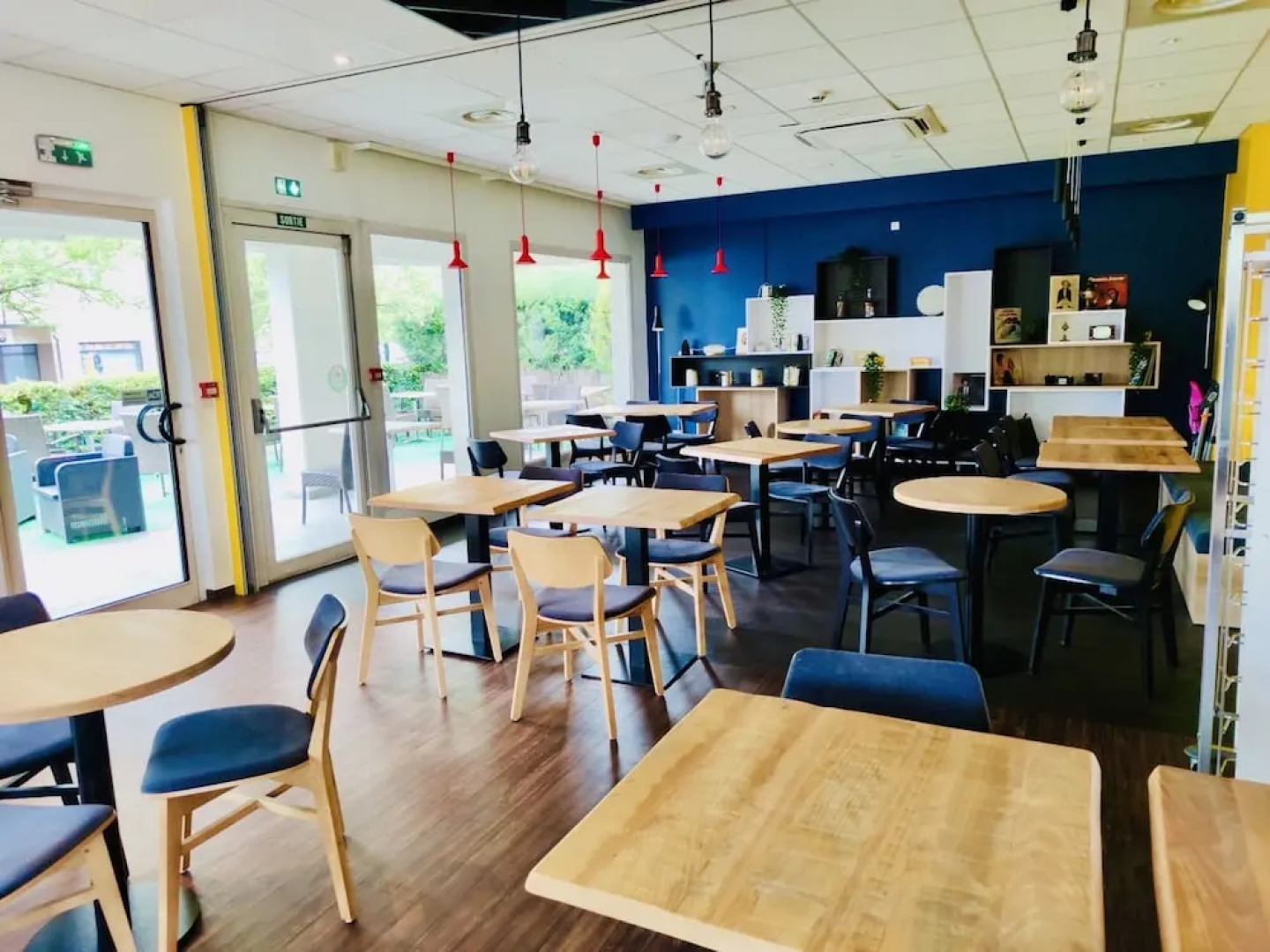 Hotel ibis Strasbourg Aeroport Le Zenith