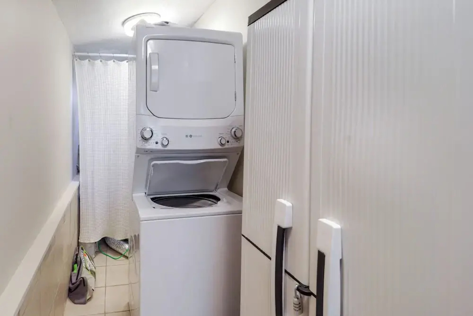 Pet-friendly Cabin w/ Fire Pit in Spruce Pine!