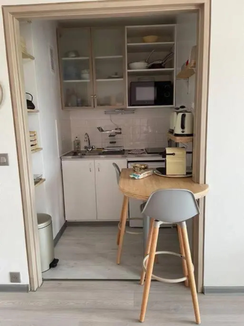 Petit Studio Zen avec parking gratuit réservé