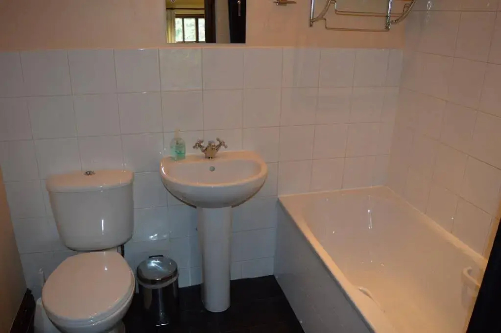 Hopley House Bed & Breakfast