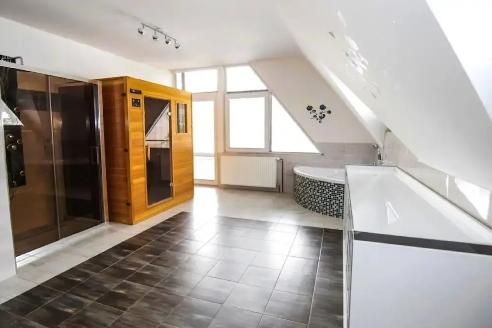 Villa in Frenstat Near Ski Resorts & Jacuzzi