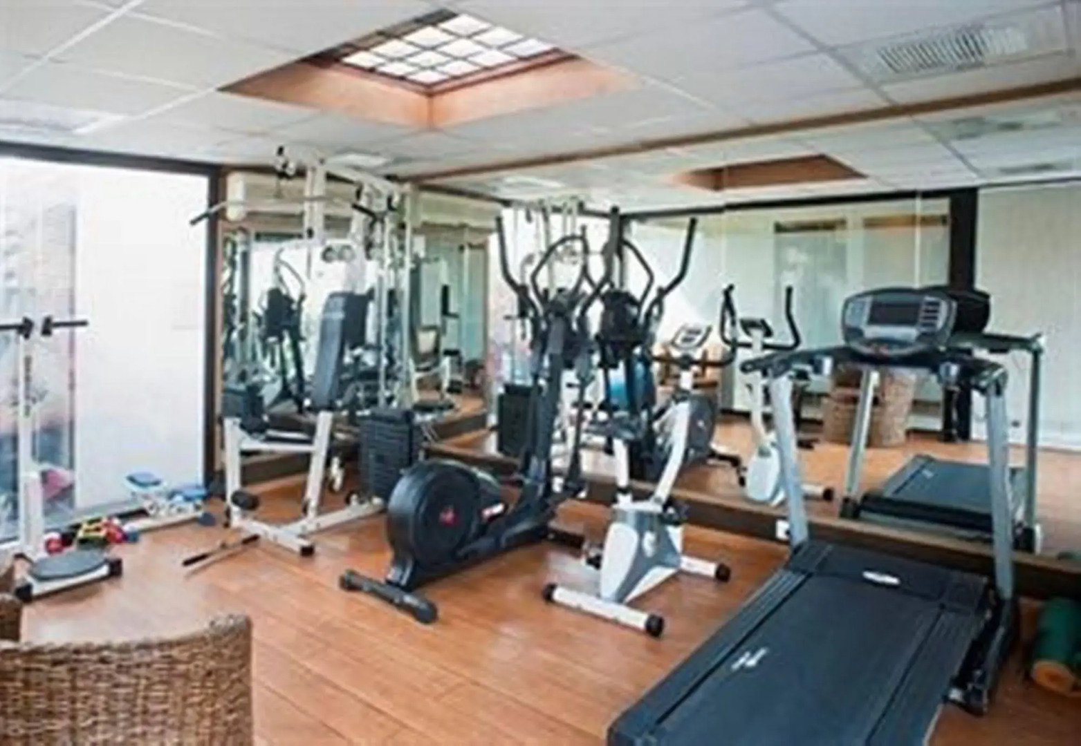 Rockland Hotel - C R Park