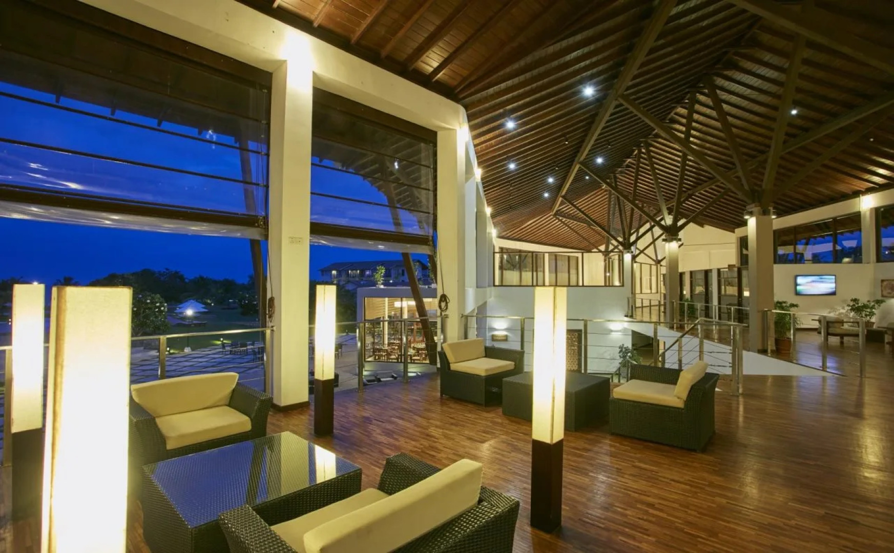 Отель The Calm Resort & Spa