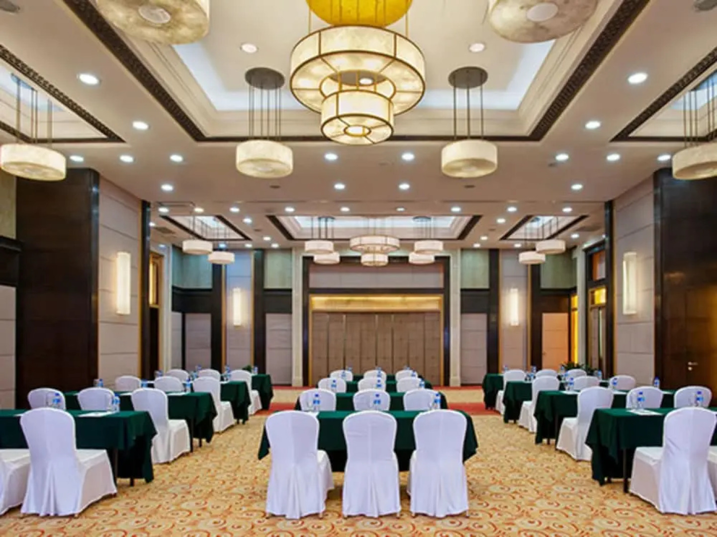 New Century Sea View Hotel Qinhuangdao