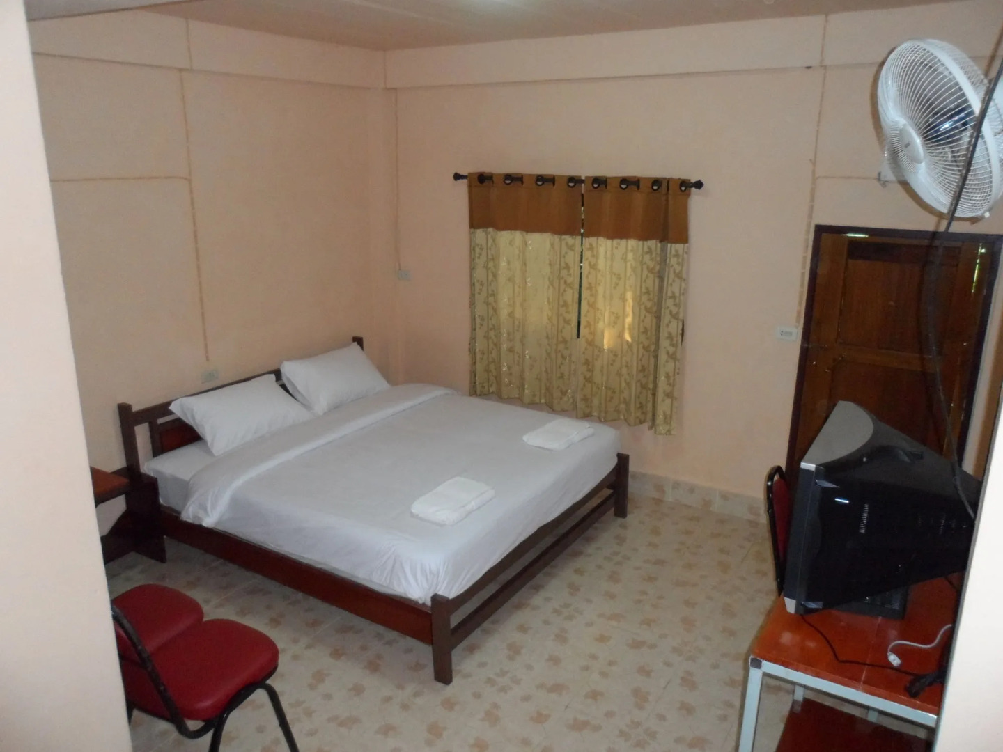 Khunnam Rimtarn Resort