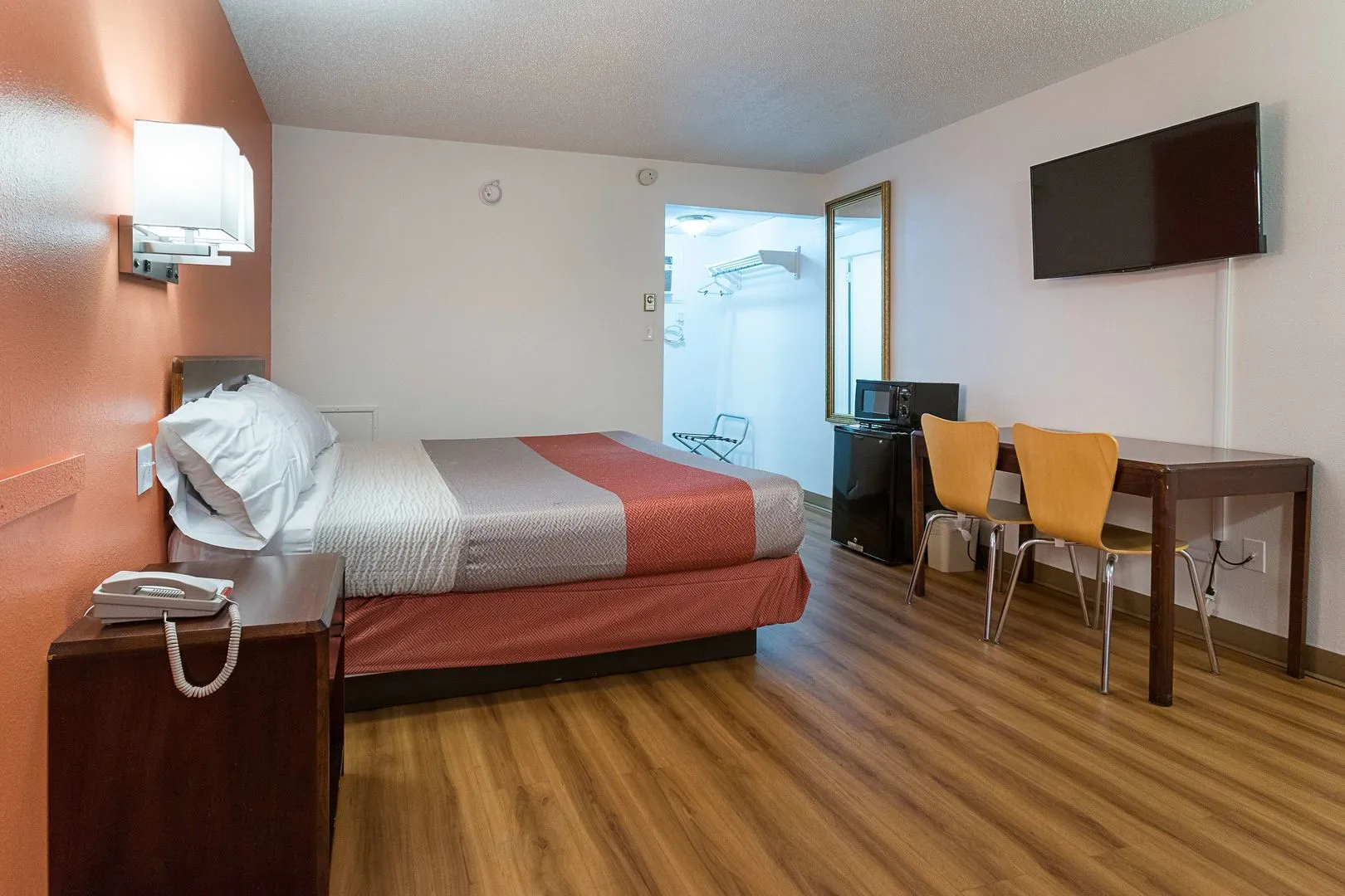 Motel 6 Frackville, PA