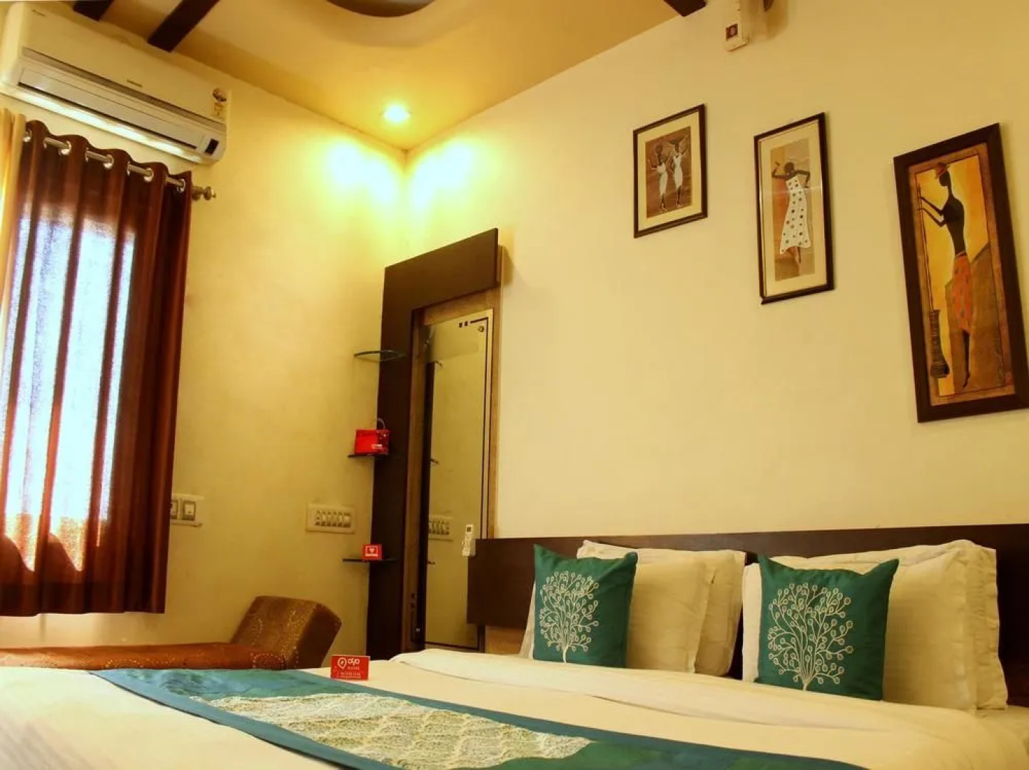 OYO Rooms 100ft Road Udaipur