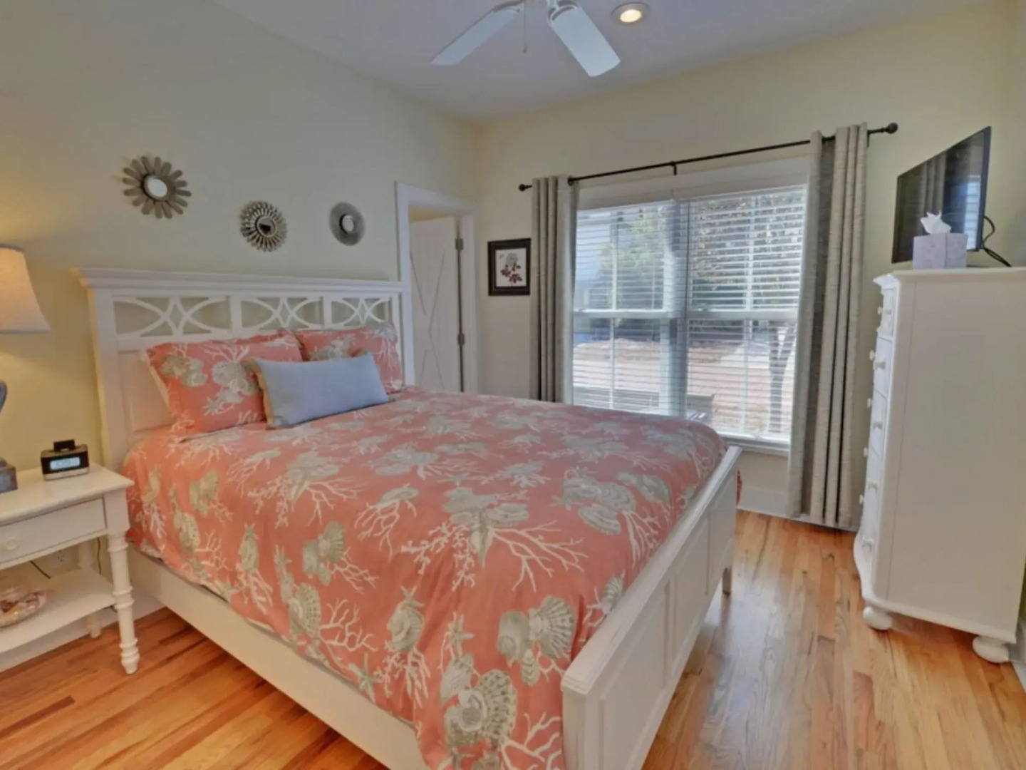 VM 4145 by RedAwning