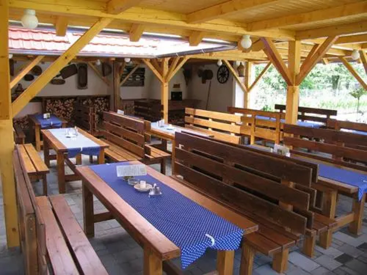 Bordó Hordó Fogadó