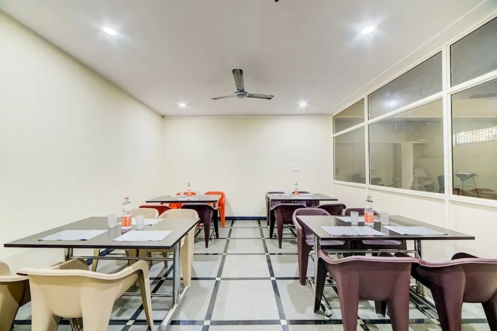 Capital O 47601 Airport Palace Hotel