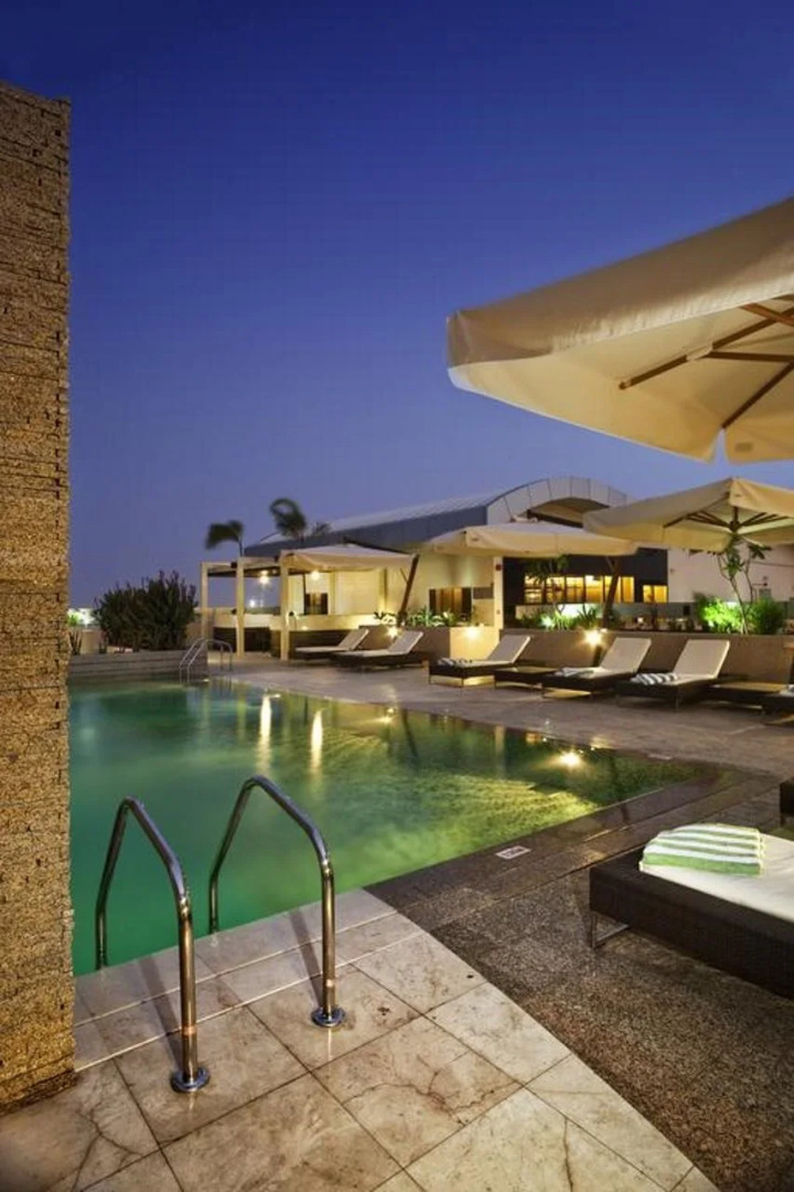 Отель Novotel Suites Mall Avenue Dubai