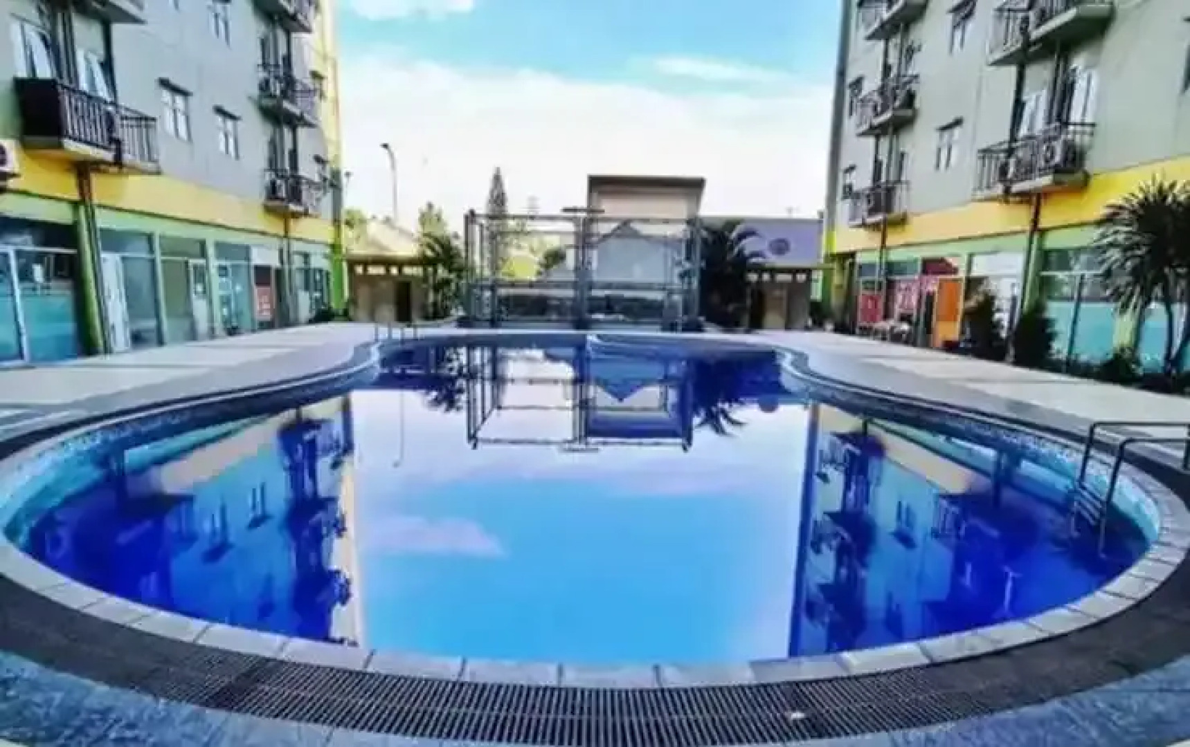 The Suites Metro Apartment Bandung by Zaenal King