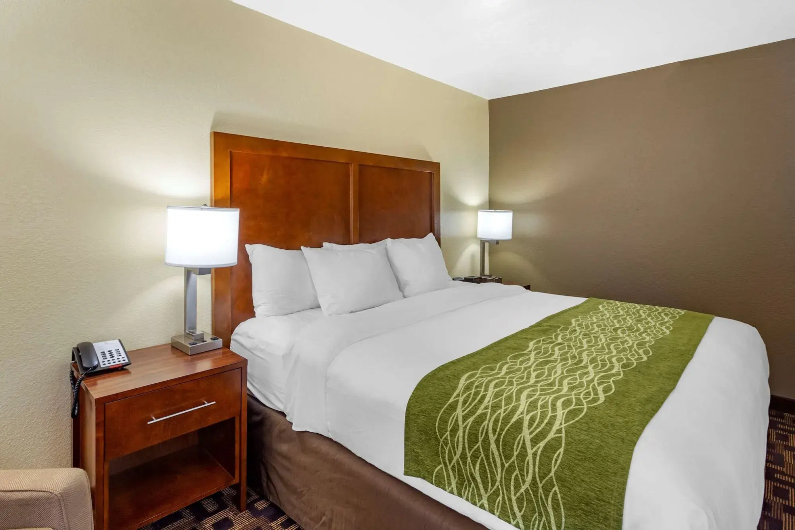 Comfort Inn and Suites North Aurora