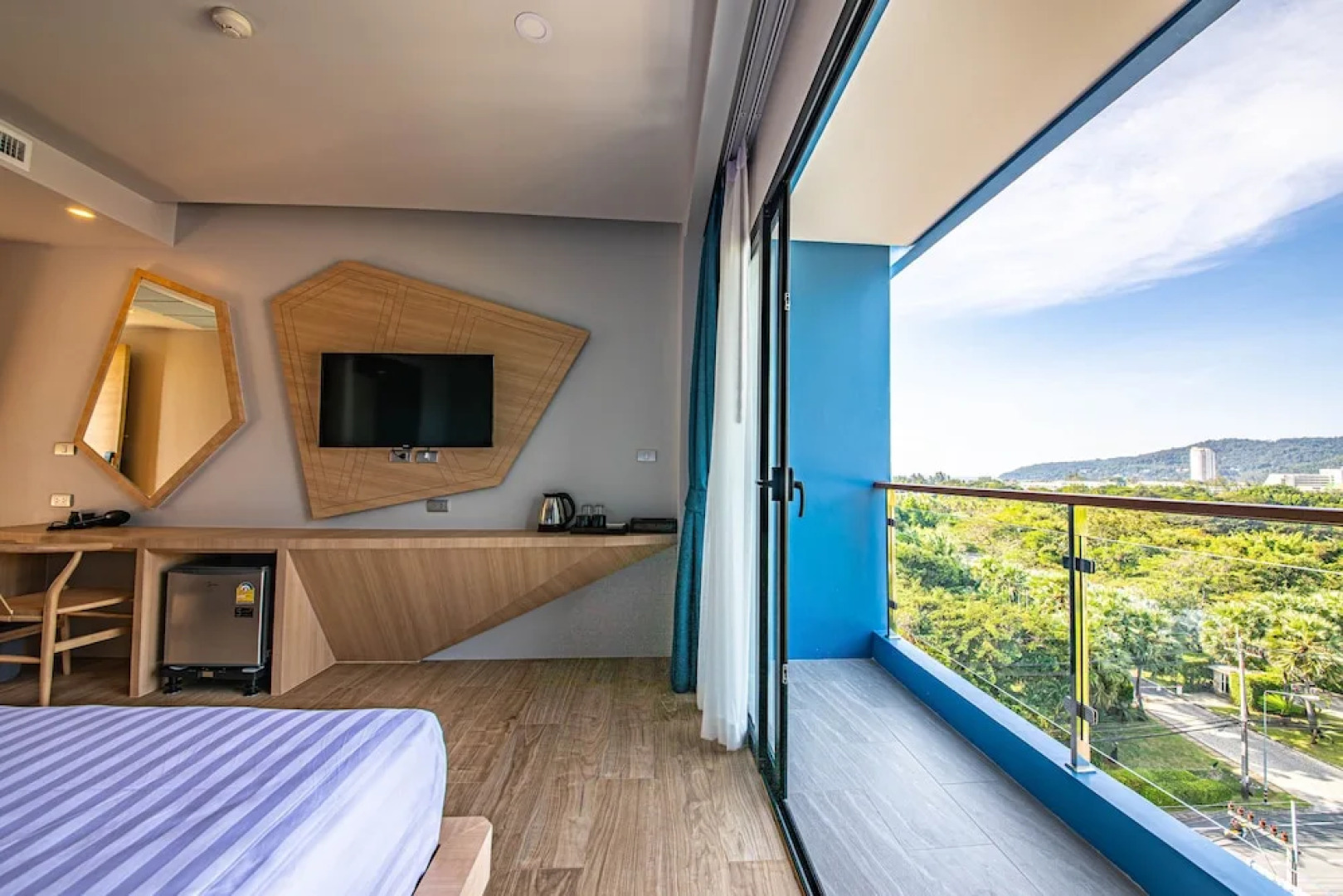 Golden Paradise Hotel