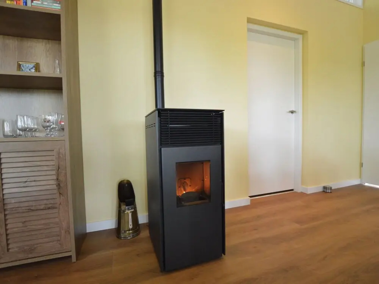 Beautiful Holiday Home With, Terrace, Garden