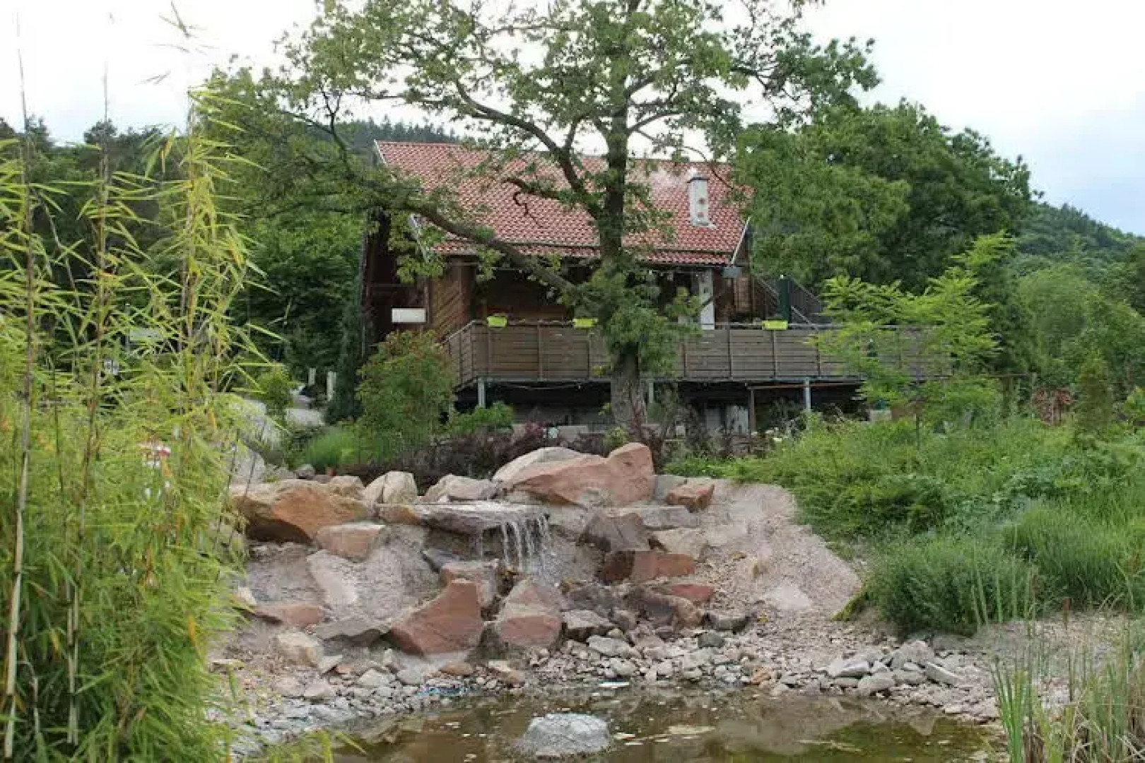 Kastanienhof Apartment und Restaurant