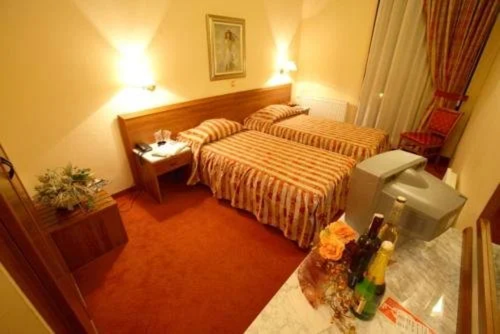 Hotel Dinara