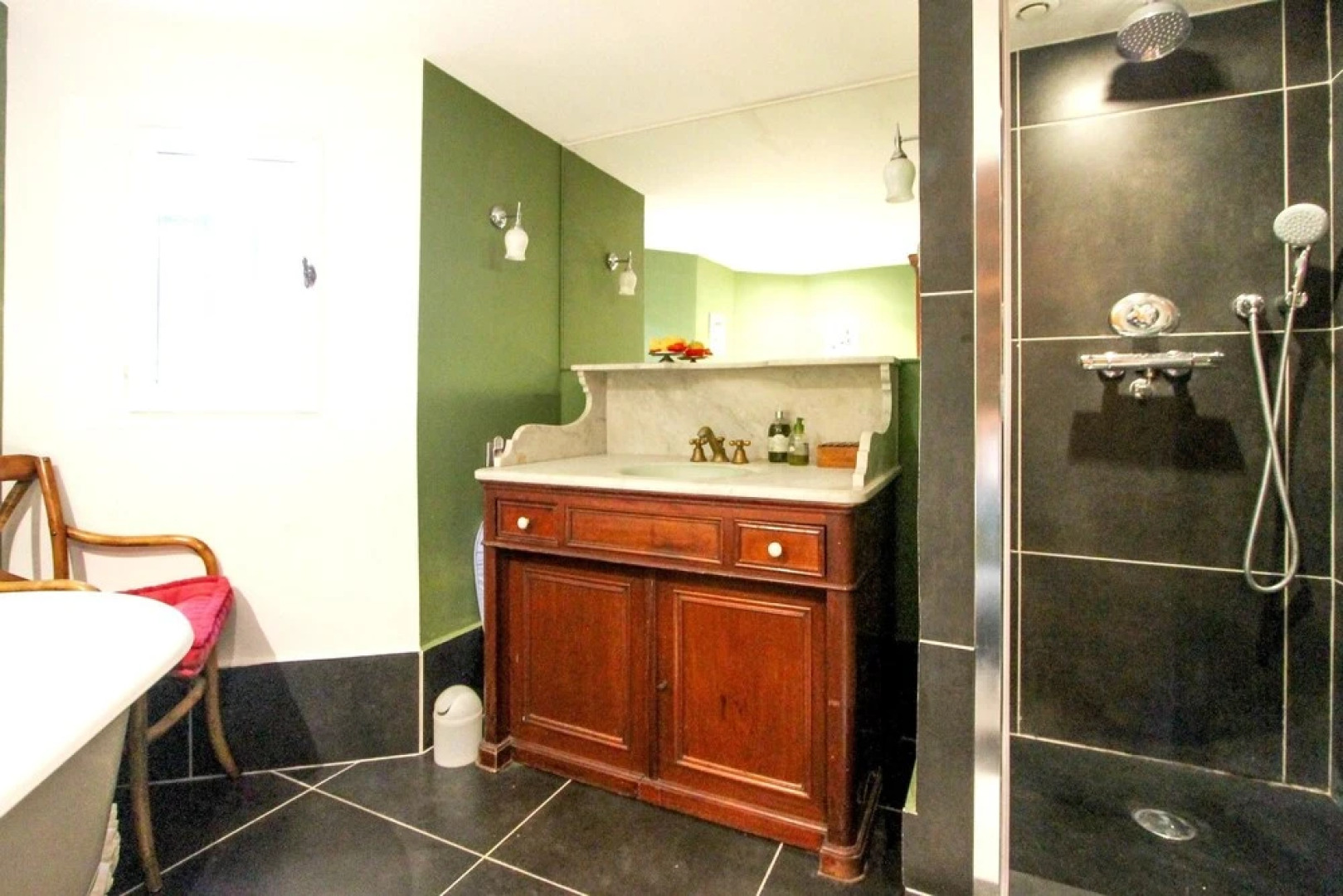 Villa With 4 Bedrooms in Maussane-les-alpilles, With Wonderful Mountai