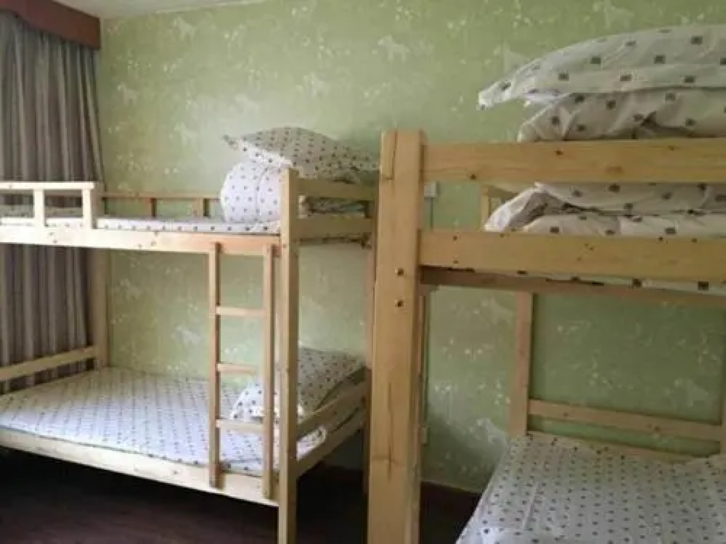 Mohebeilv International Youth Hostel