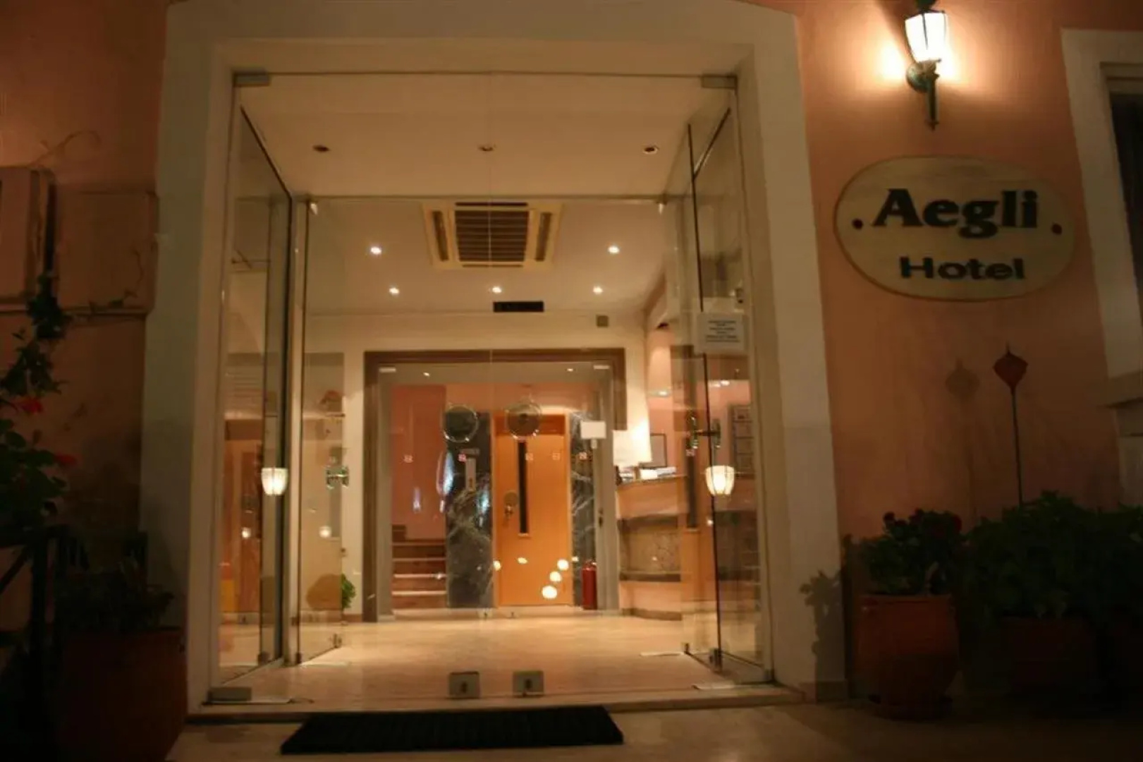 Aegli Hotel