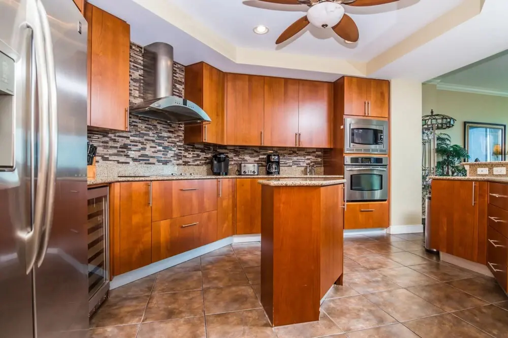 Ocean Vistas 909 3 Bedrooms 3 Bathrooms Condo