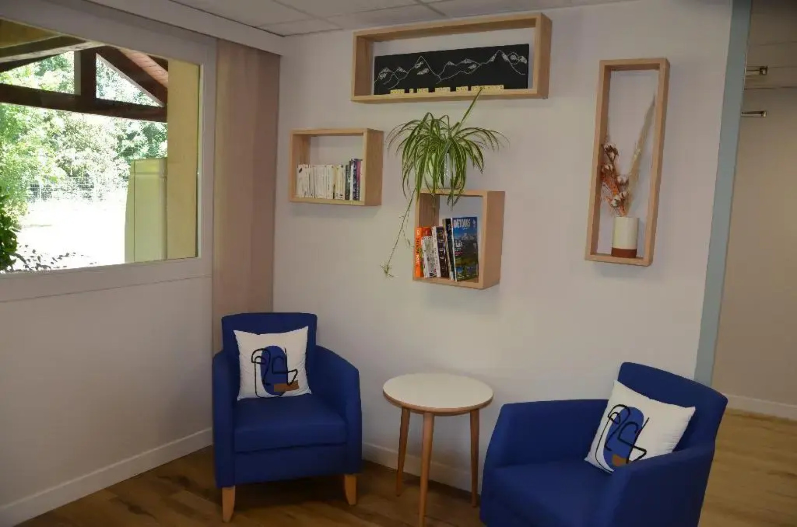 The Originals City, Hôtel Amys