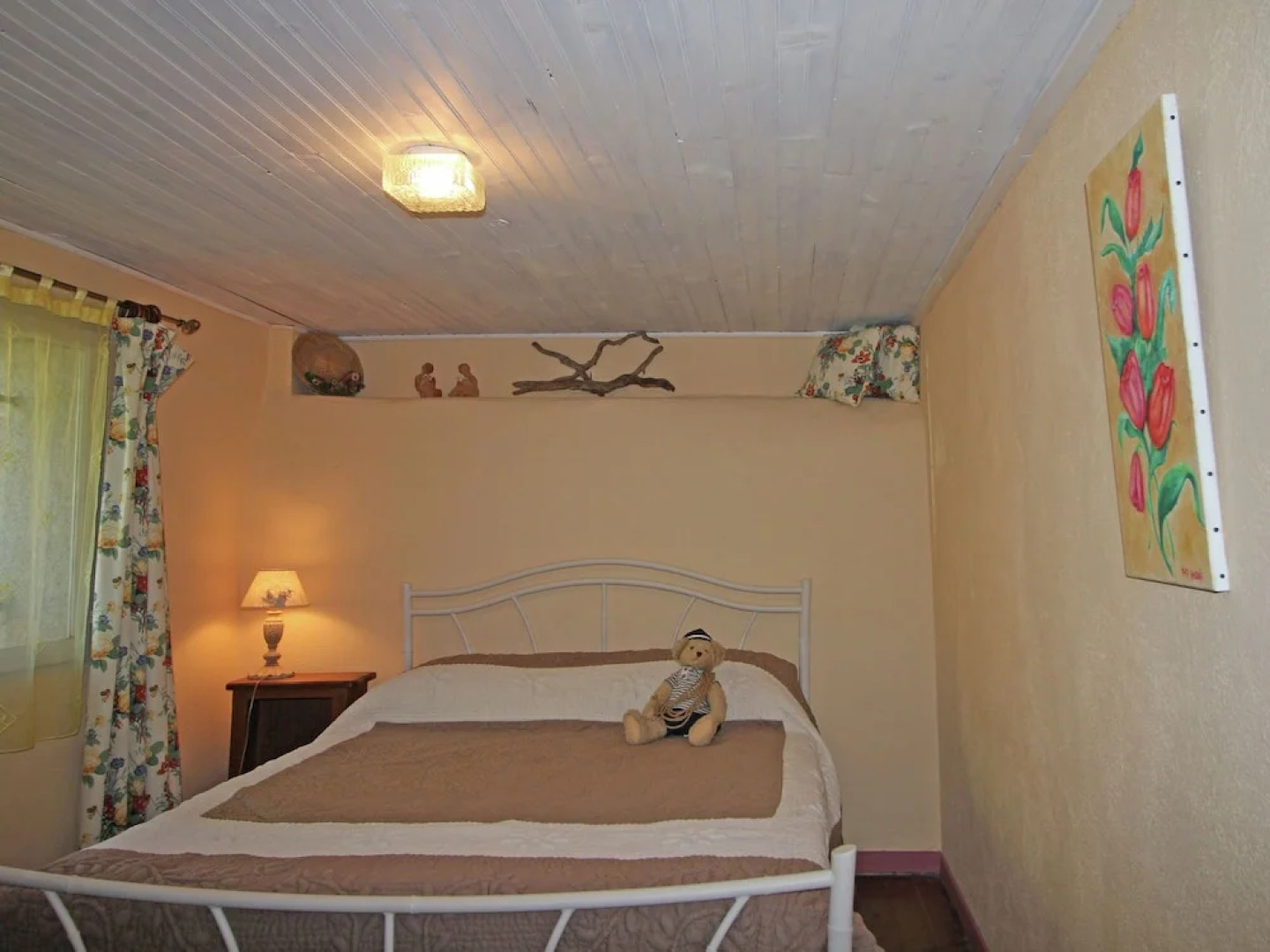 Alluring Cottage in Barjols With Roofed Terrace