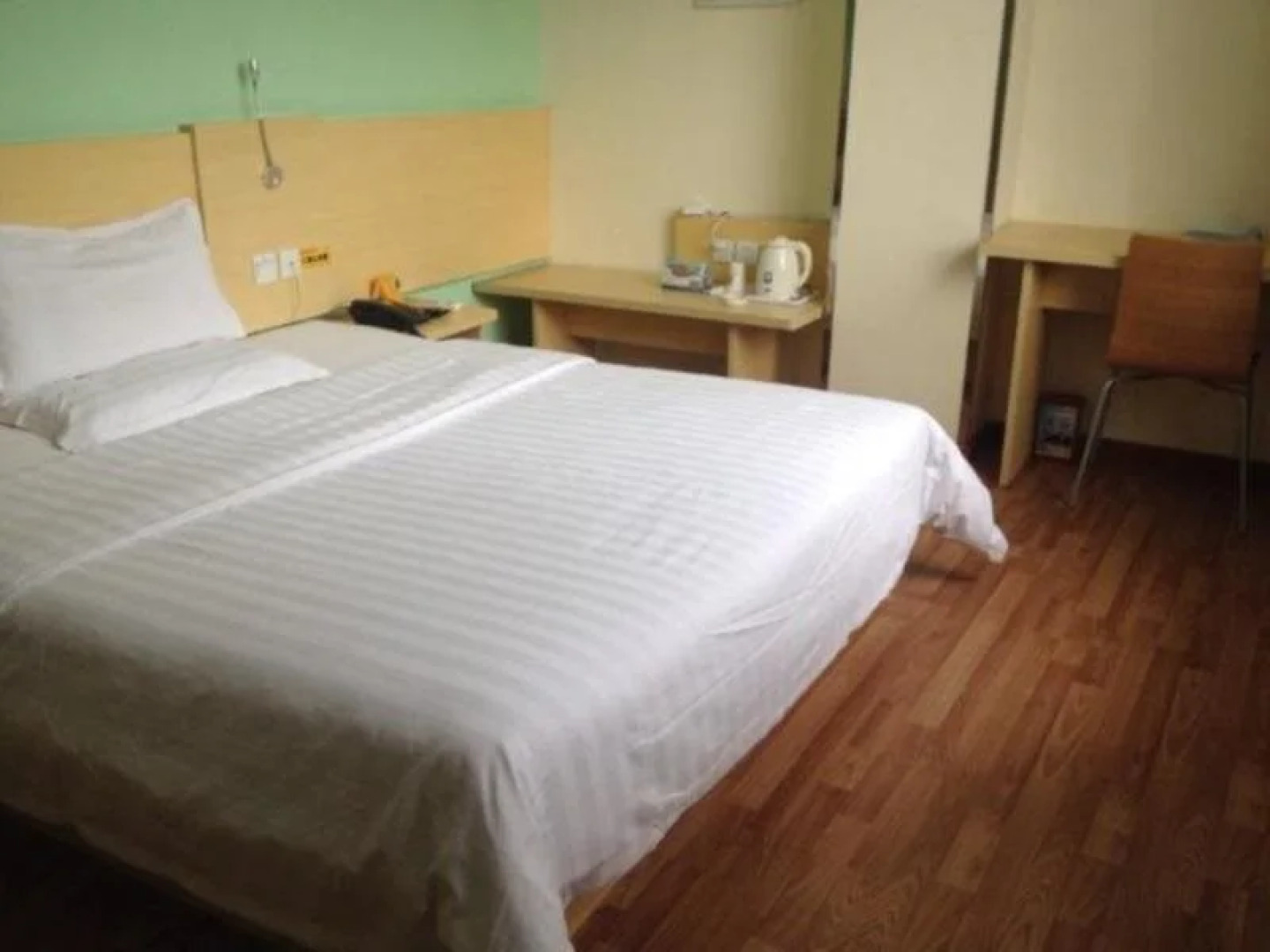 7Days Inn Luohan Shan Park