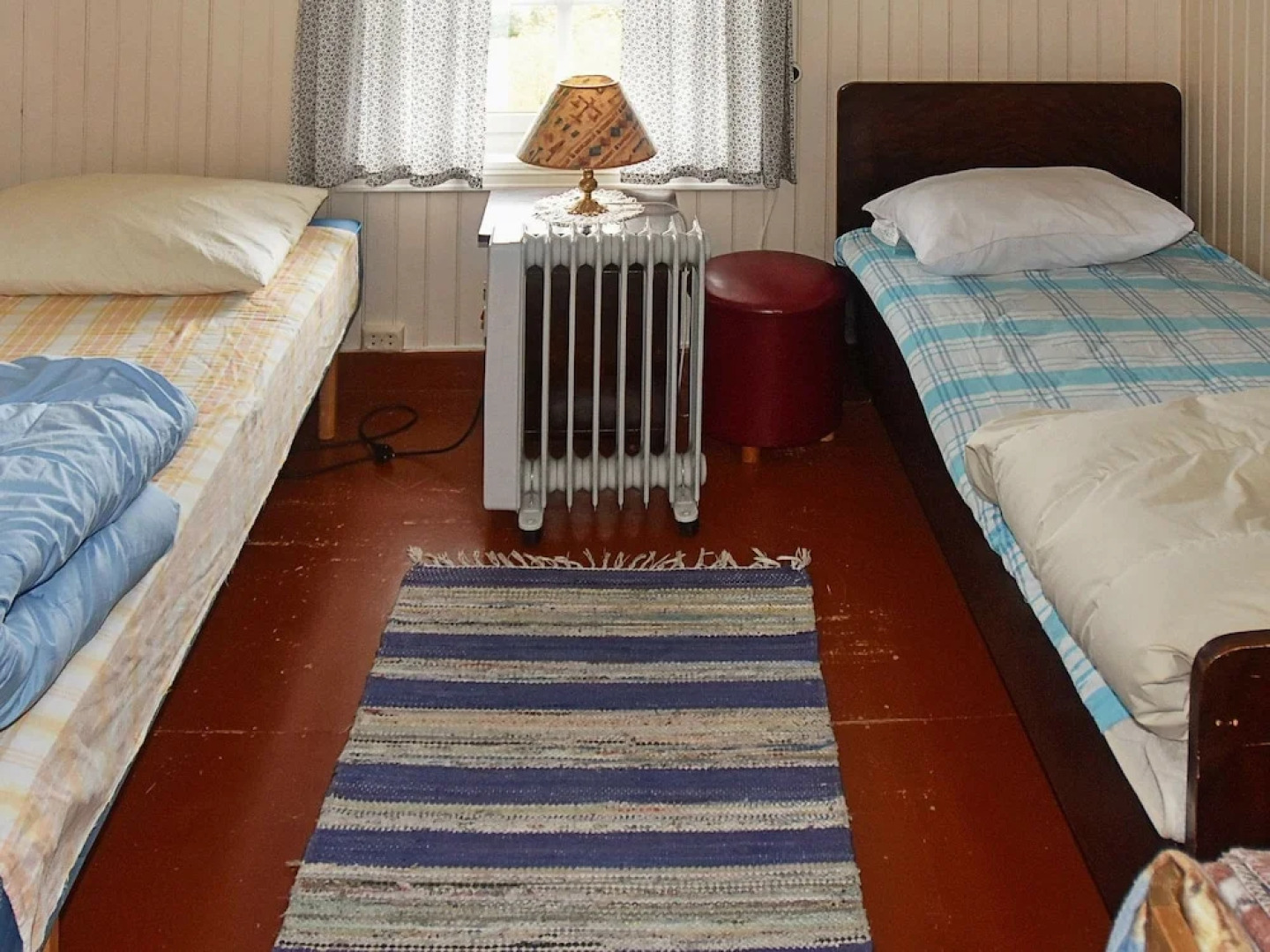 6 Person Holiday Home in Fevåg