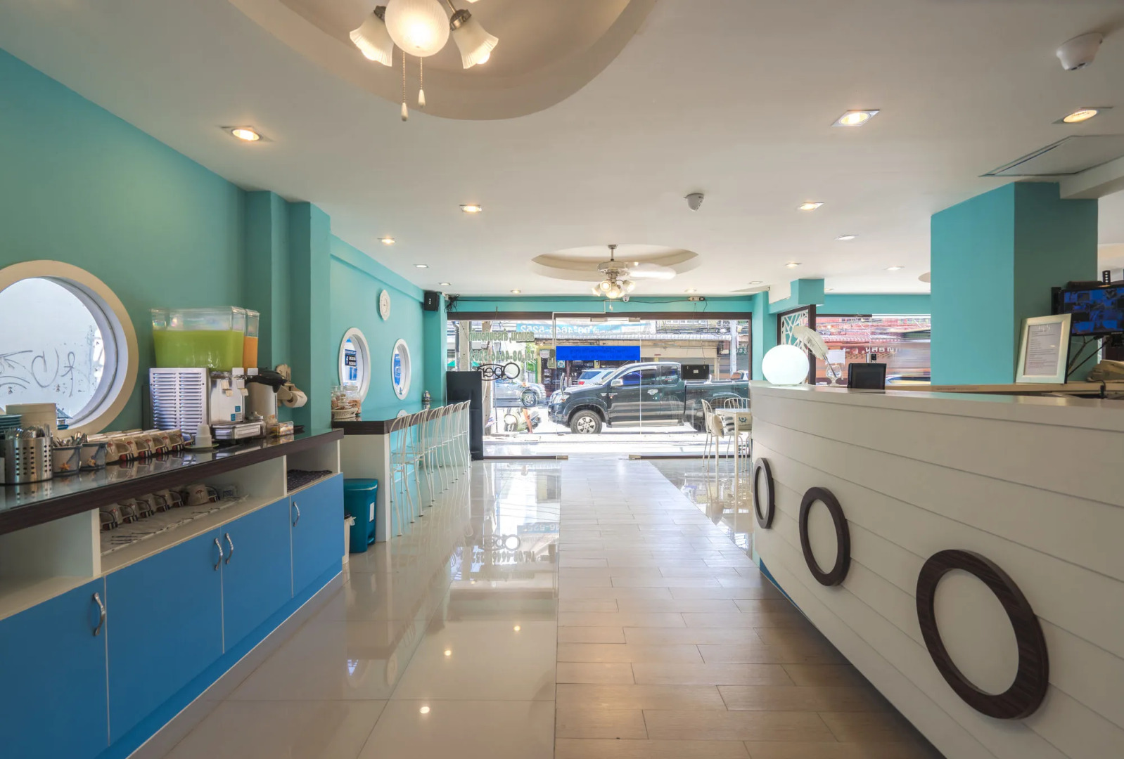 Bed by Boat Hotel & Apartment