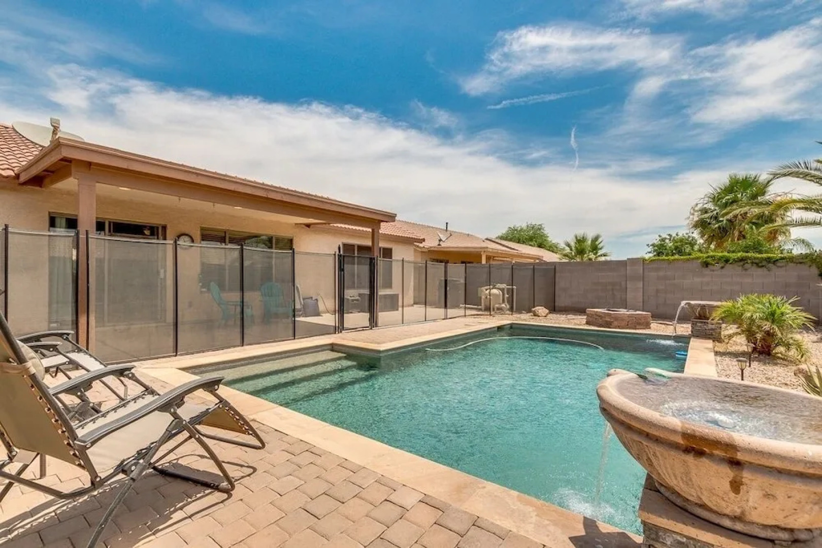 Stratford Place - 4 Br home by RedAwning