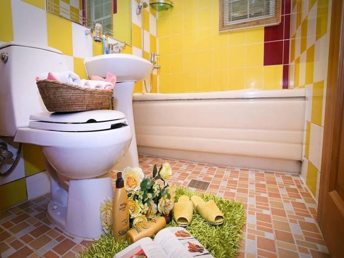 Spring Summer Fall Winter Pension