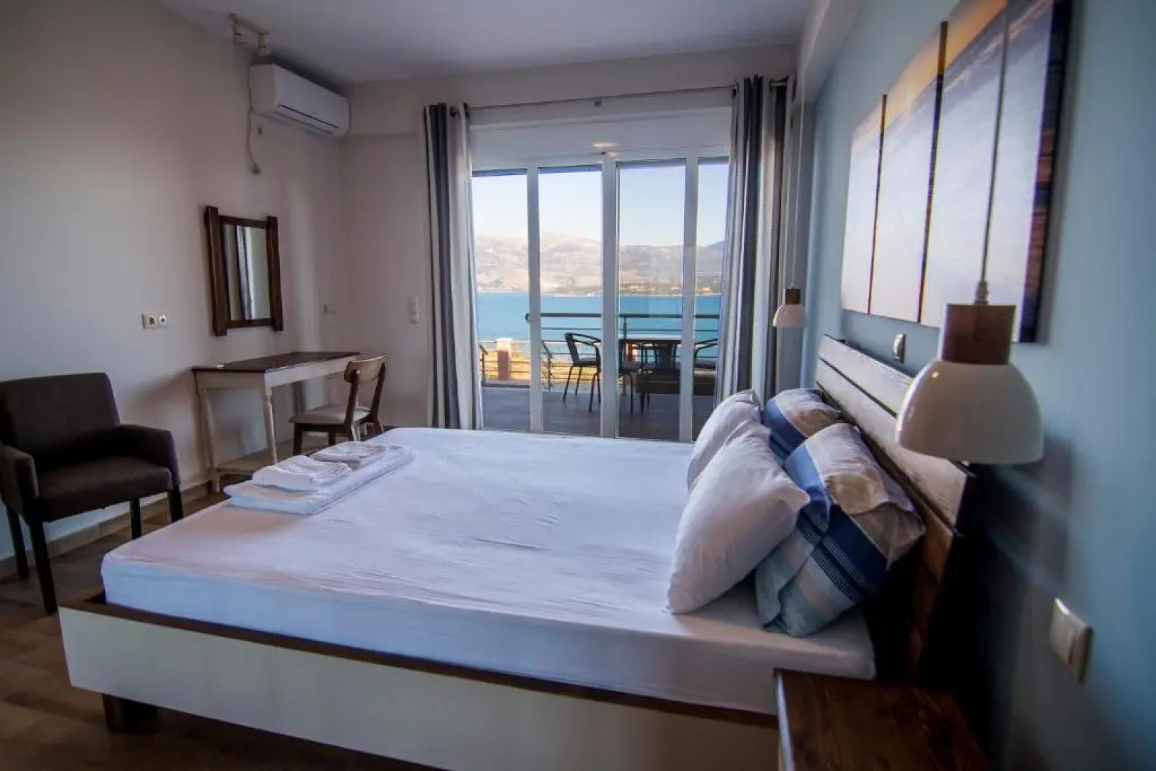 Loggos view apartments