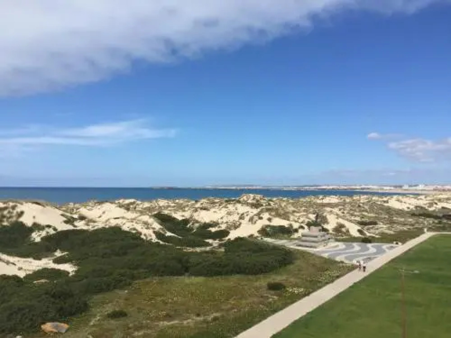 Sun & Wave Apartment