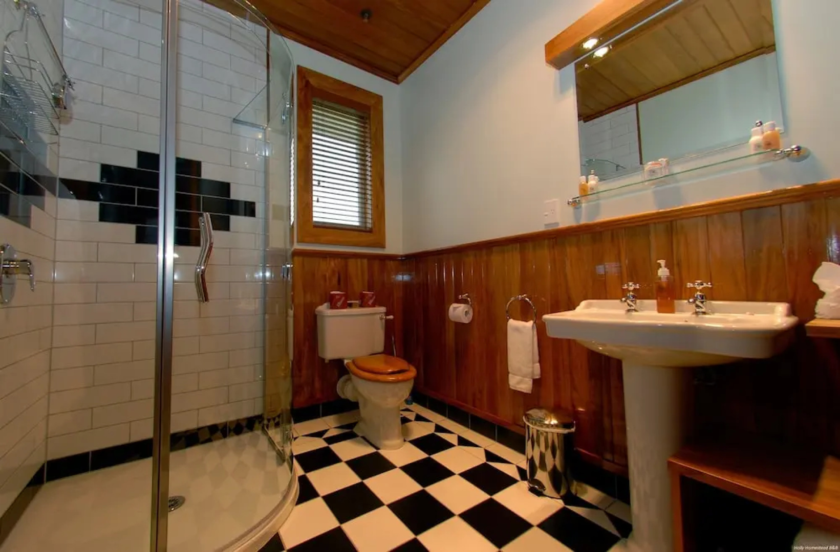 Holly Homestead B&B