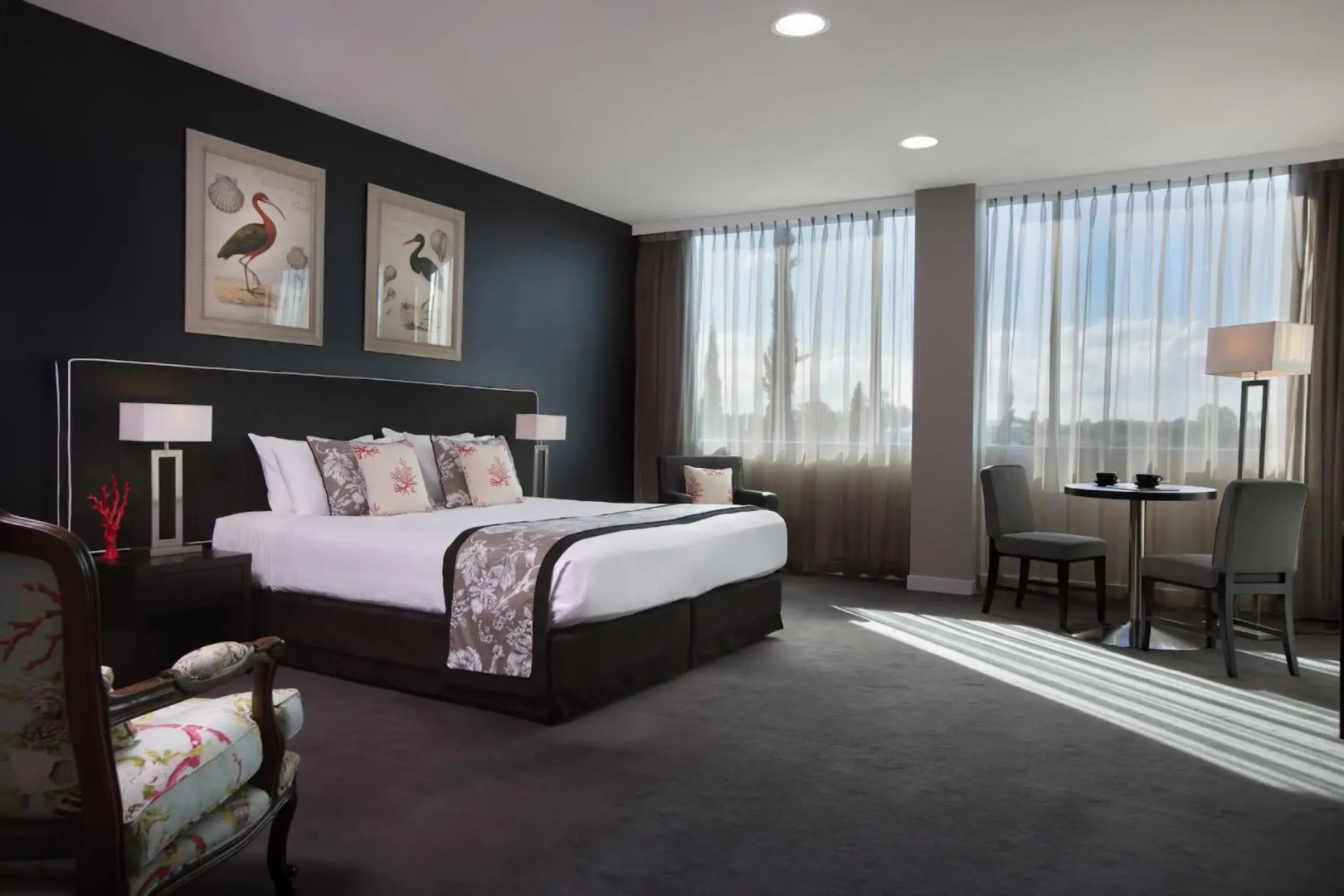 Springfield Lakes Boutique Hotel