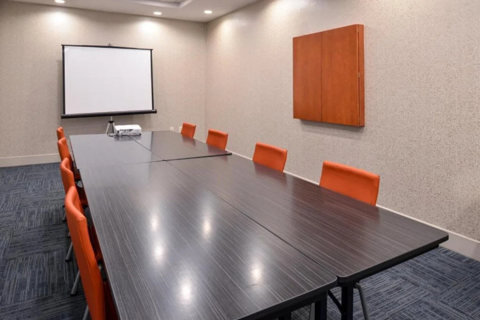 Holiday Inn Express & Suites Pueblo North by IHG