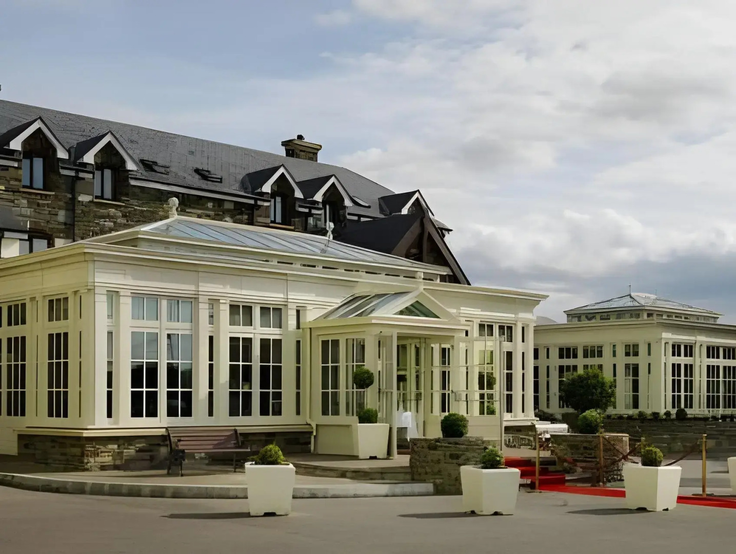 Killarney Heights Hotel