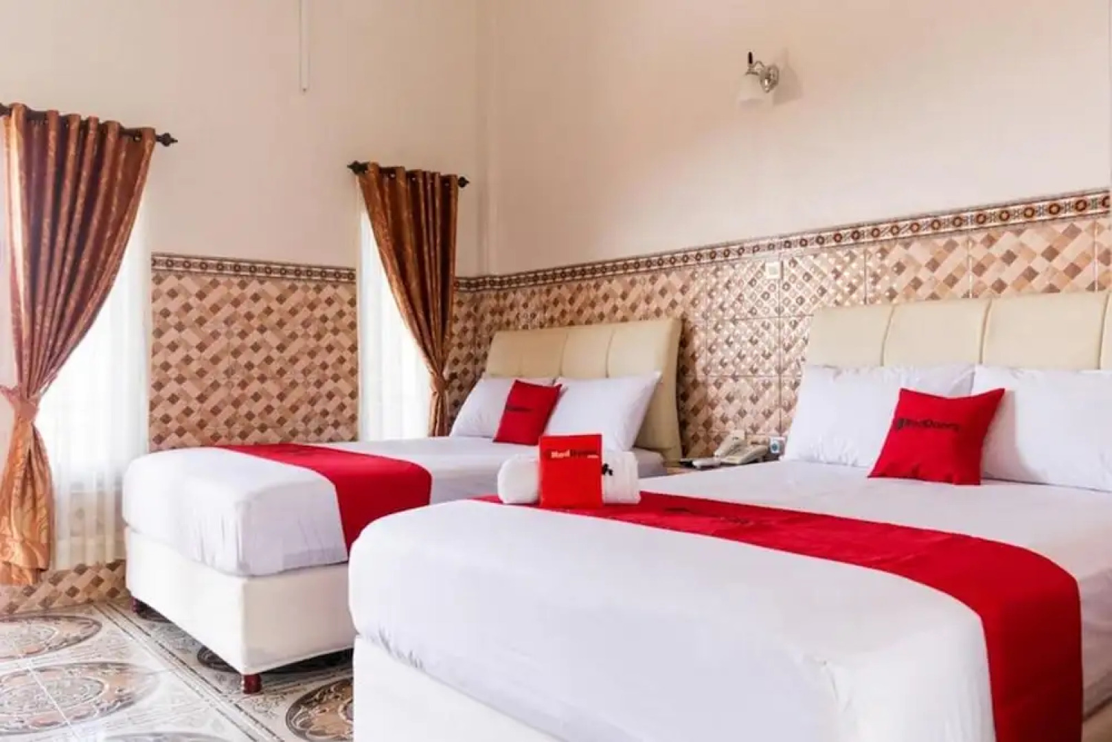 RedDoorz Near Jimbaran Market Bandungan