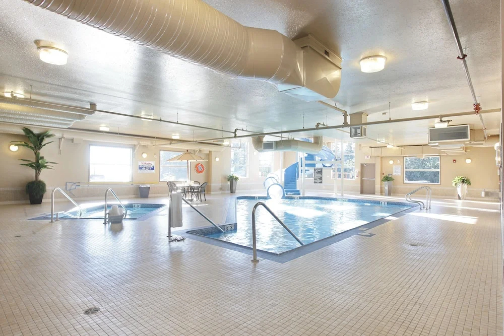 Olds Pomeroy Inn And Suites