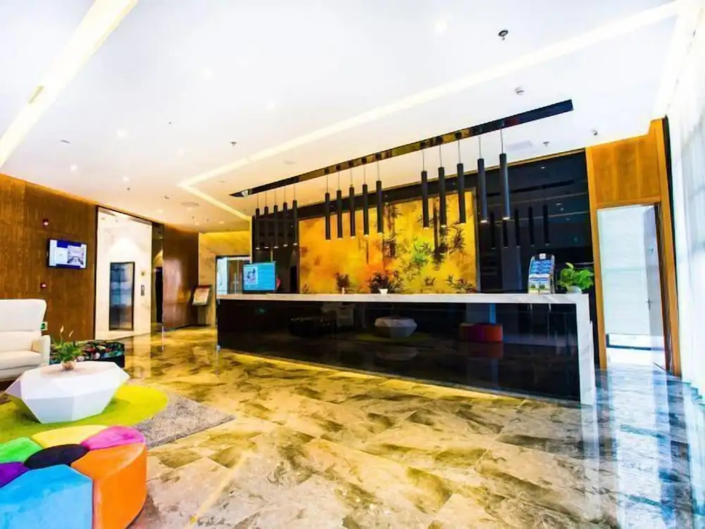 Jinjiang Inn Style Xinyang Railway Station Cultural Center