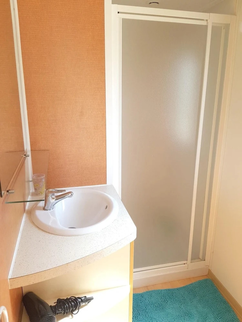 Bungalow With 2 Bedrooms in Tréflez, With Wonderful sea View and Furni