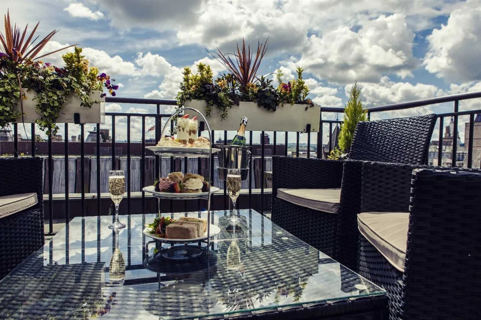 Carlton George Hotel