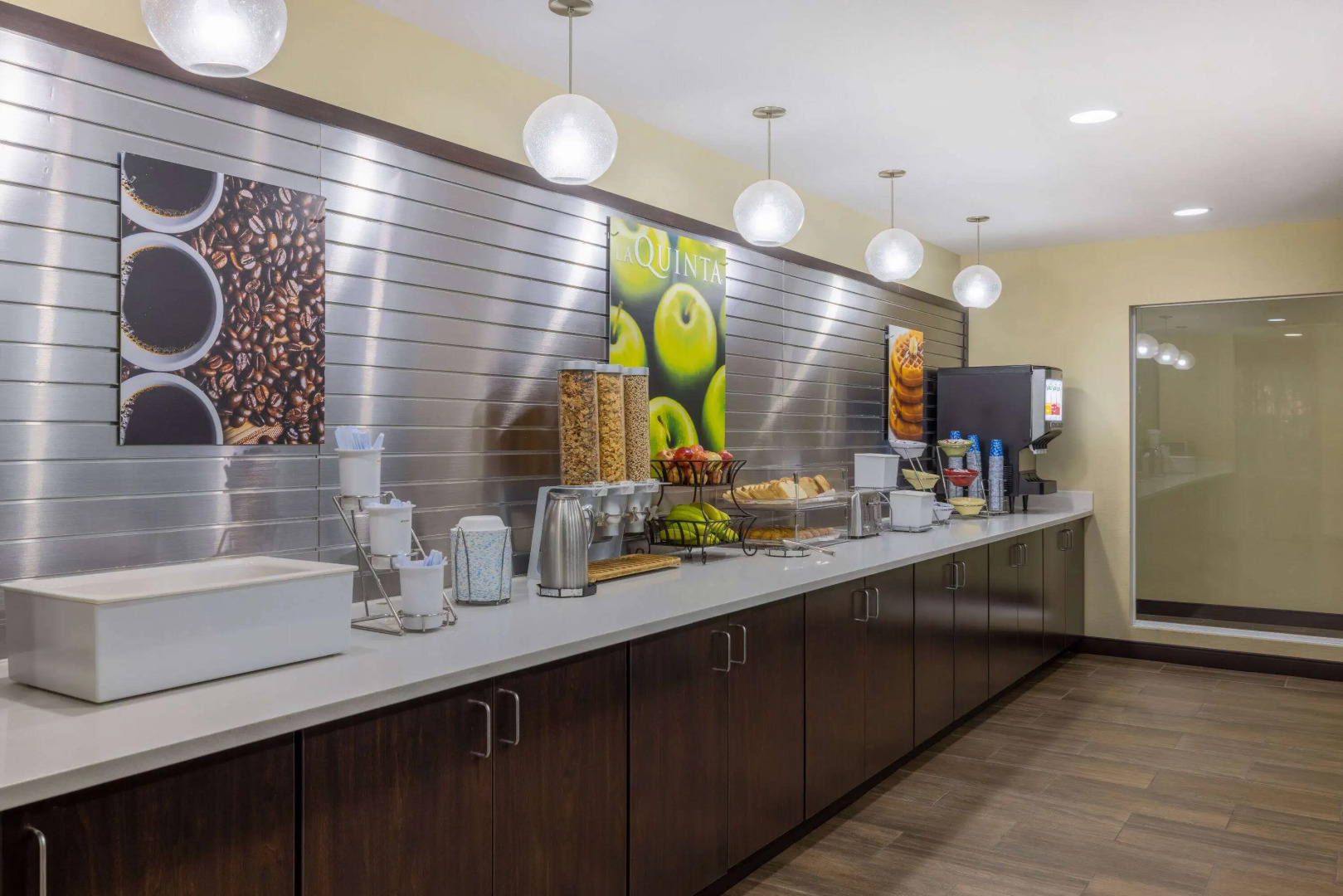 La Quinta Inn & Suites by Wyndham Artesia