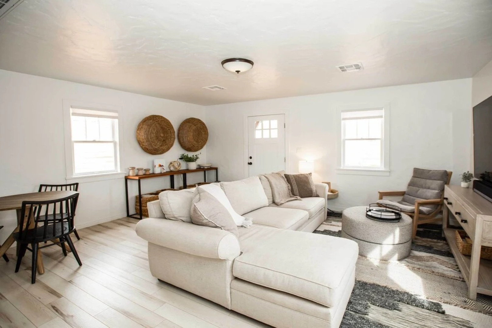 Modern Kanab Cottage w/ View < 1 Mi to Hiking!