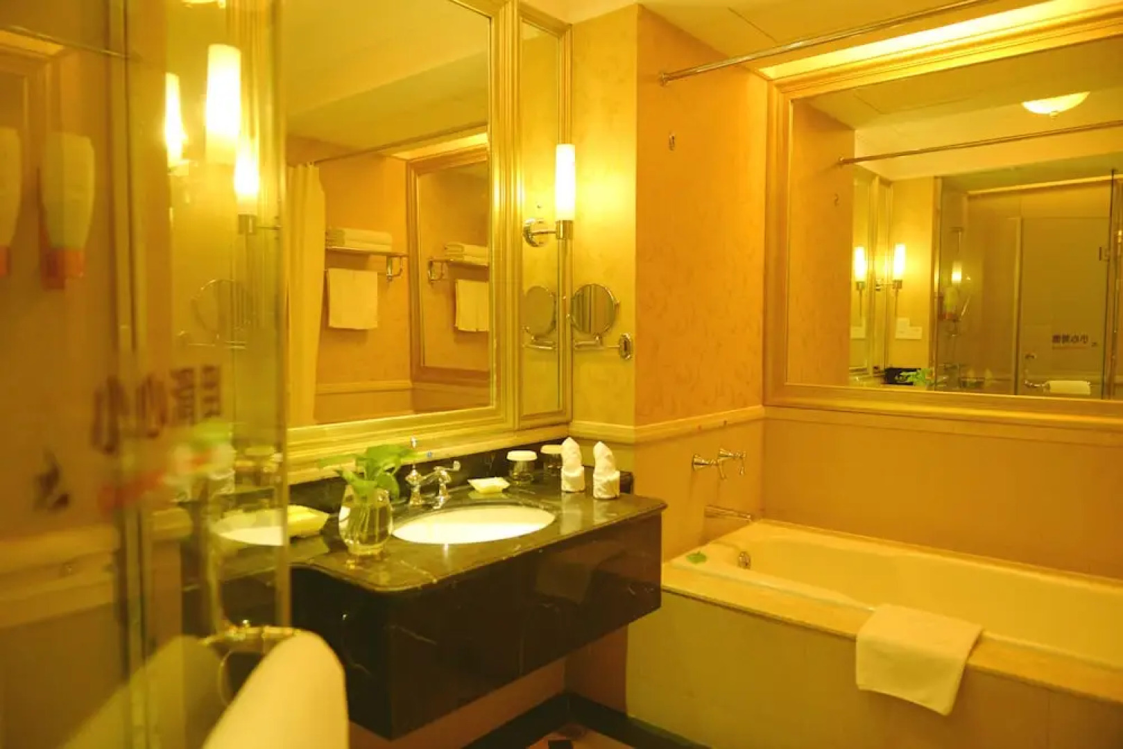 DaXingAnLing Jinma Palace